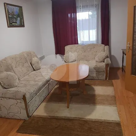 Dom wakacyjny Bastion House With A Bih Garden *